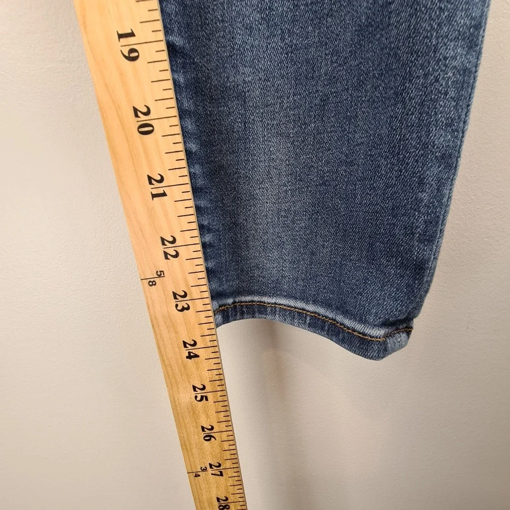 American‎ Eagle Curvy Super Hi-Rise Jegging 10 X-Short Distressed Blue Jeans